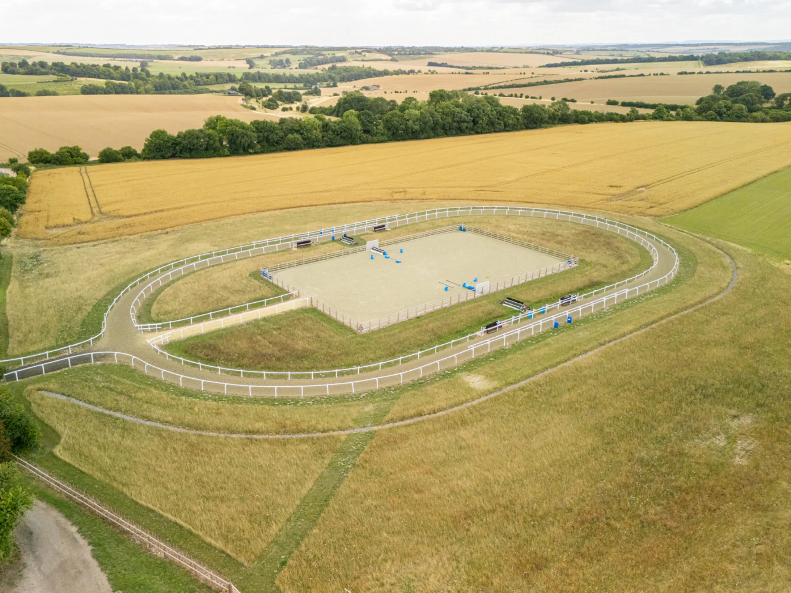 Our outdoor arenas have a wide range of surface and fencing options, with exceptional finishing every time.